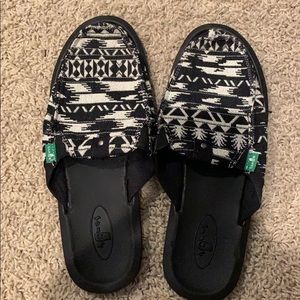 Sanuk sandals